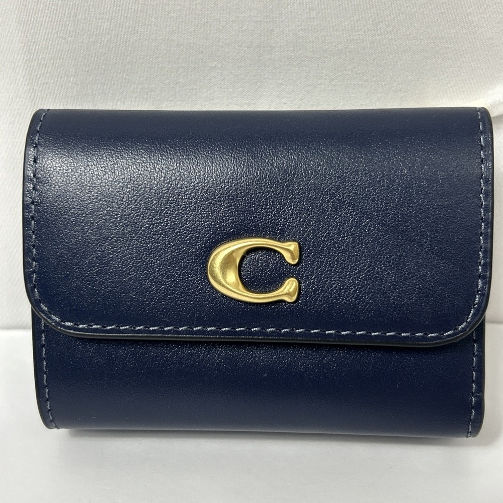 [Almost unused] COACH Trifold Wallet Coin Case Essential